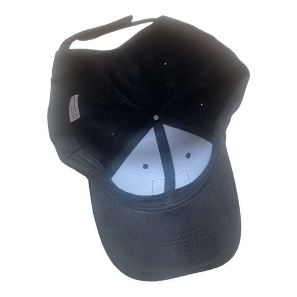 Black baseball cap - Picture 4 of 6
